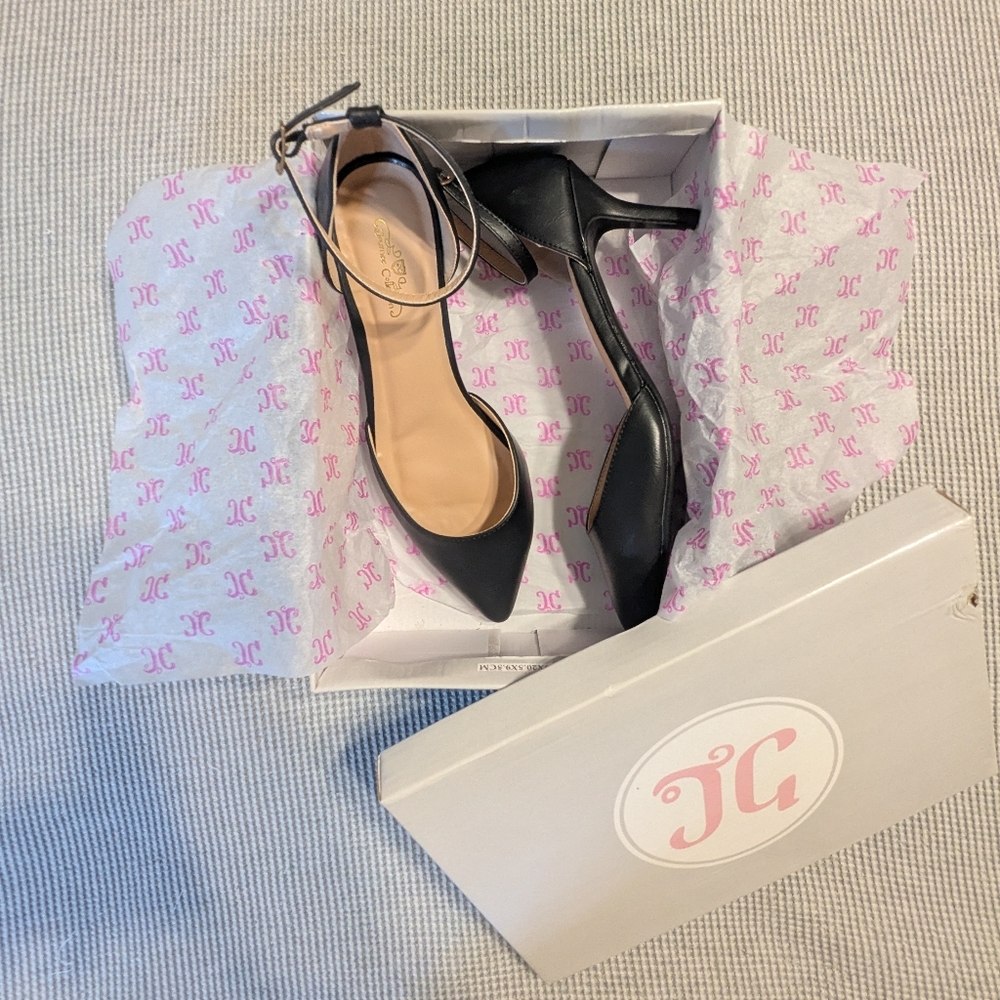 Journee Collection Strappy Black Heels